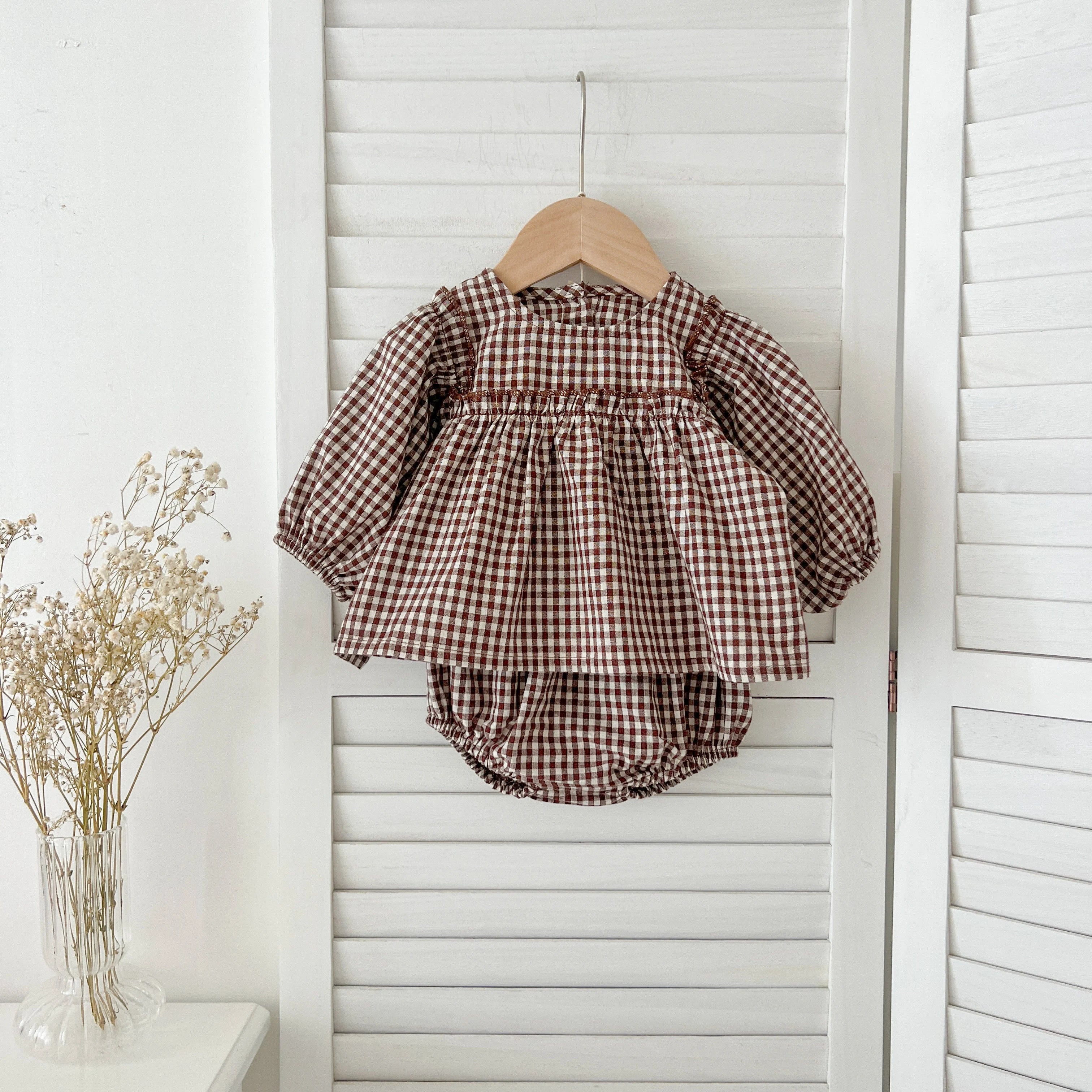 Baby Girl Plaid Tee & Bloomer 2-Piece Set 0-2 Years
